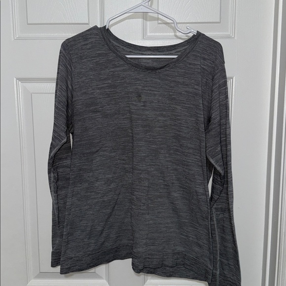 Lululemon Relaxed Swiftly Long Sleeve bundle - Picture 4 of 14